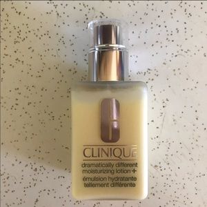 Clinique Moisturizing Lotion